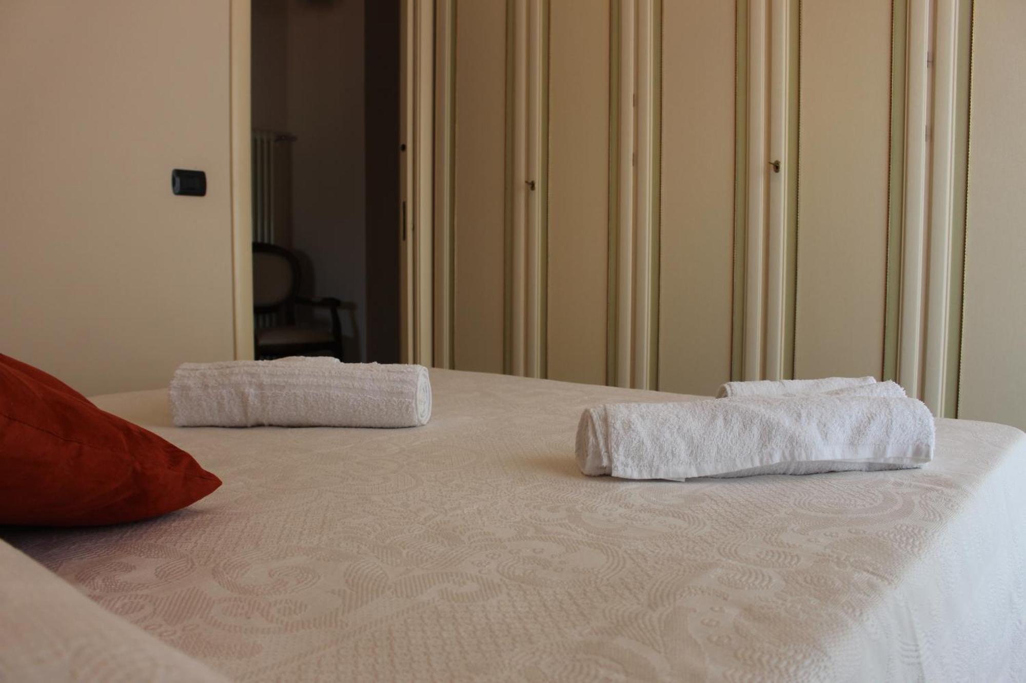 Central Apartment Castellammare di Stabia Bagian luar foto