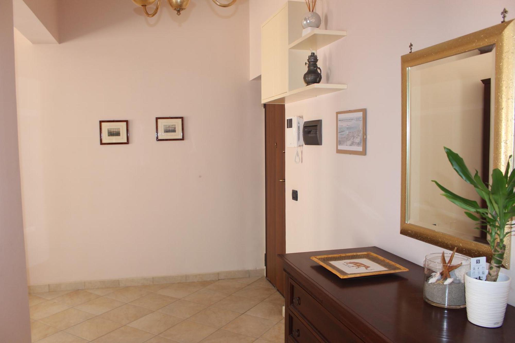 Central Apartment Castellammare di Stabia Bagian luar foto